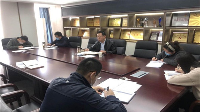 黨群工作部傳達(dá)學(xué)習(xí)公司一屆二次職代會、 經(jīng)營工作會會議精神