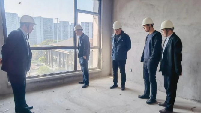【“三抓三促”在行動】徐昕、梁建軍一行調(diào)研指導(dǎo)杭州百酈玲瓏府項(xiàng)目“保交樓”工作