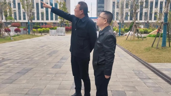 【“三抓三促”在行動】徐昕調(diào)研督導(dǎo)上海甘建投商務(wù)廣場項(xiàng)目